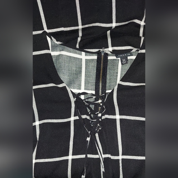 TORRID BLACK & WHITE STRIP DRESS Plus Size 14 - Picture 8 of 10